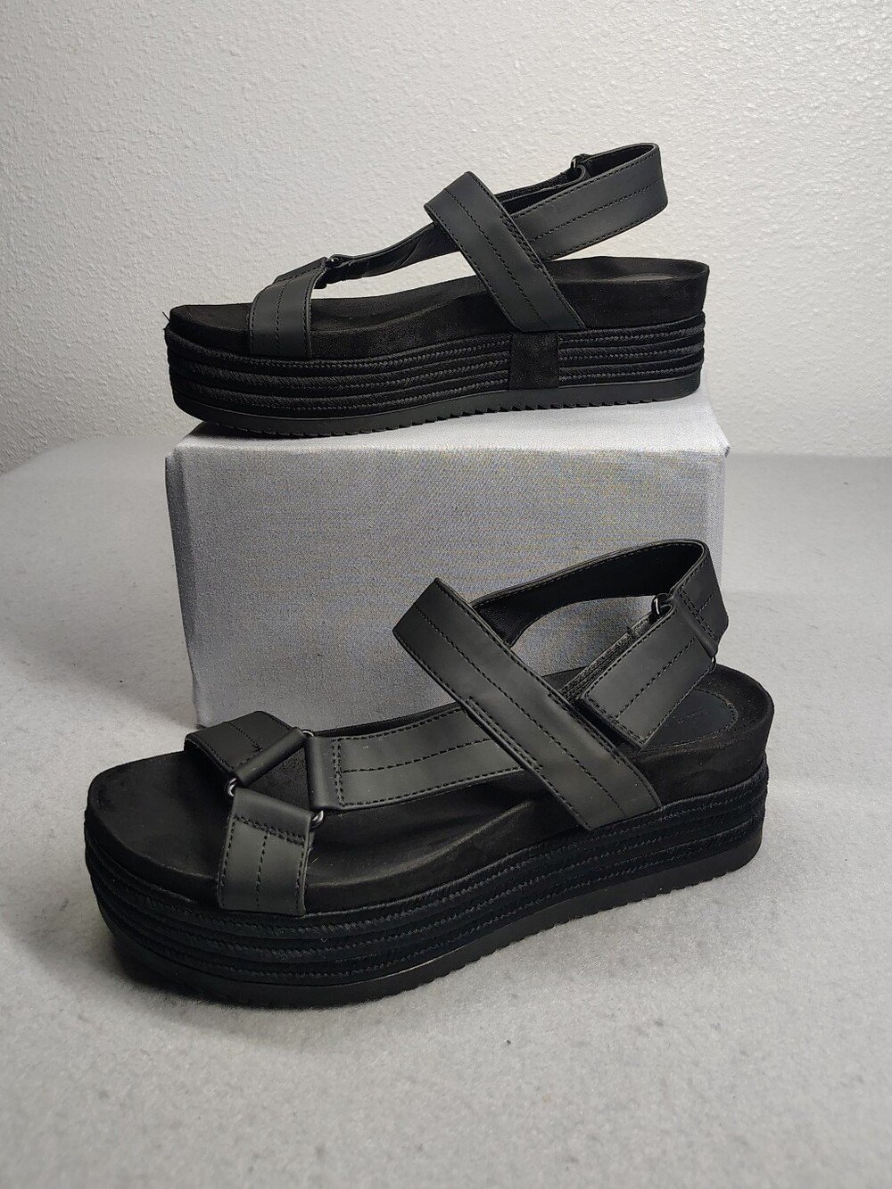 Call It Spring Black Platform Strappy Sandals Size 6.5